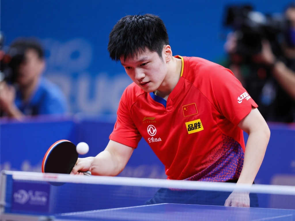 王楚钦逆转失利无奈苦笑,雨果惊天翻盘激动趴地,女友布鲁纳热情助威 王楚钦逆转失利无奈苦笑,雨果惊天翻盘激动趴地,女友布鲁纳热情助威